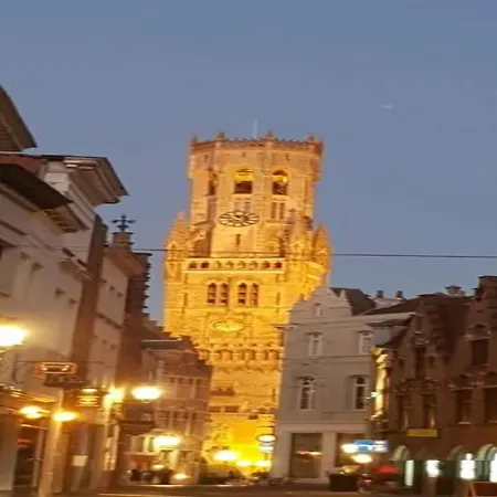 Town House With View Over The 3 Towers Of 度假居 布鲁日